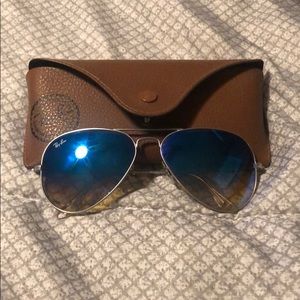 Blue Mirrored Ray-Bans